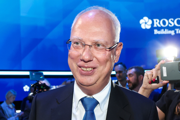 Кирилл Дмитриев рассказал Mash Money, куда бы потратил миллиард рублей