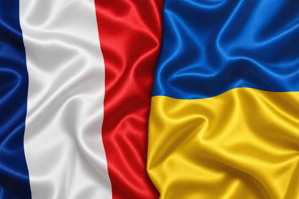 Ле Пен заявила, что Франция больше не может финансово помогать Украине