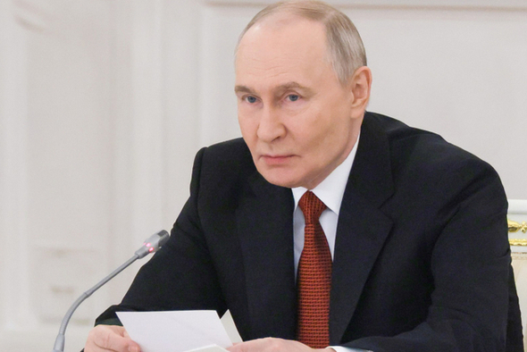 Путин подписал закон об аресте имущества релокантов за преступления против РФ