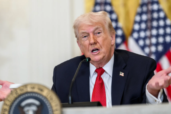 Трамп объявил о повышении пошлин на авто из ЕС до 25%